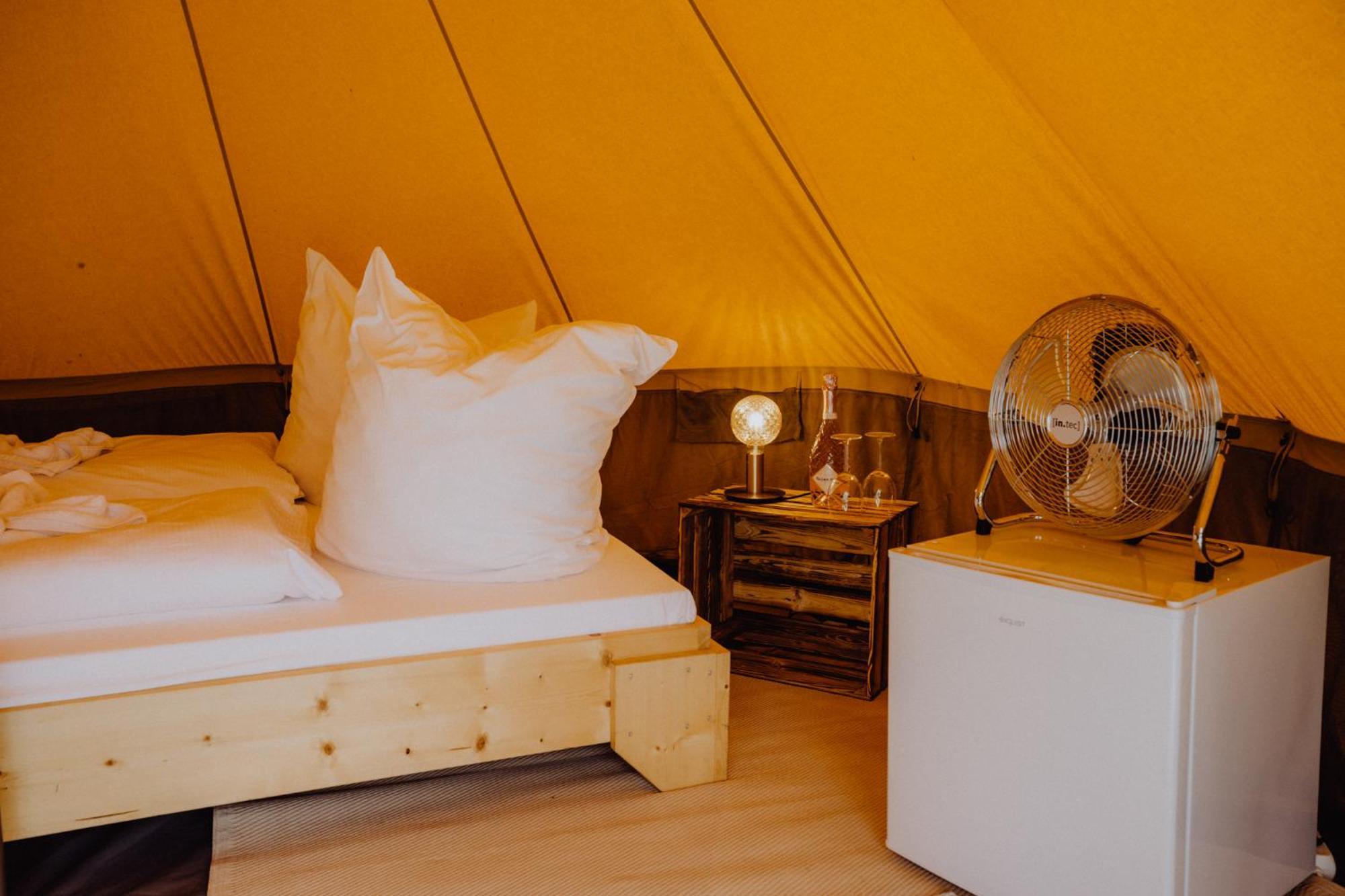 Raus Und Gut Glamping Am Graebendorfer See Drebkau Εξωτερικό φωτογραφία